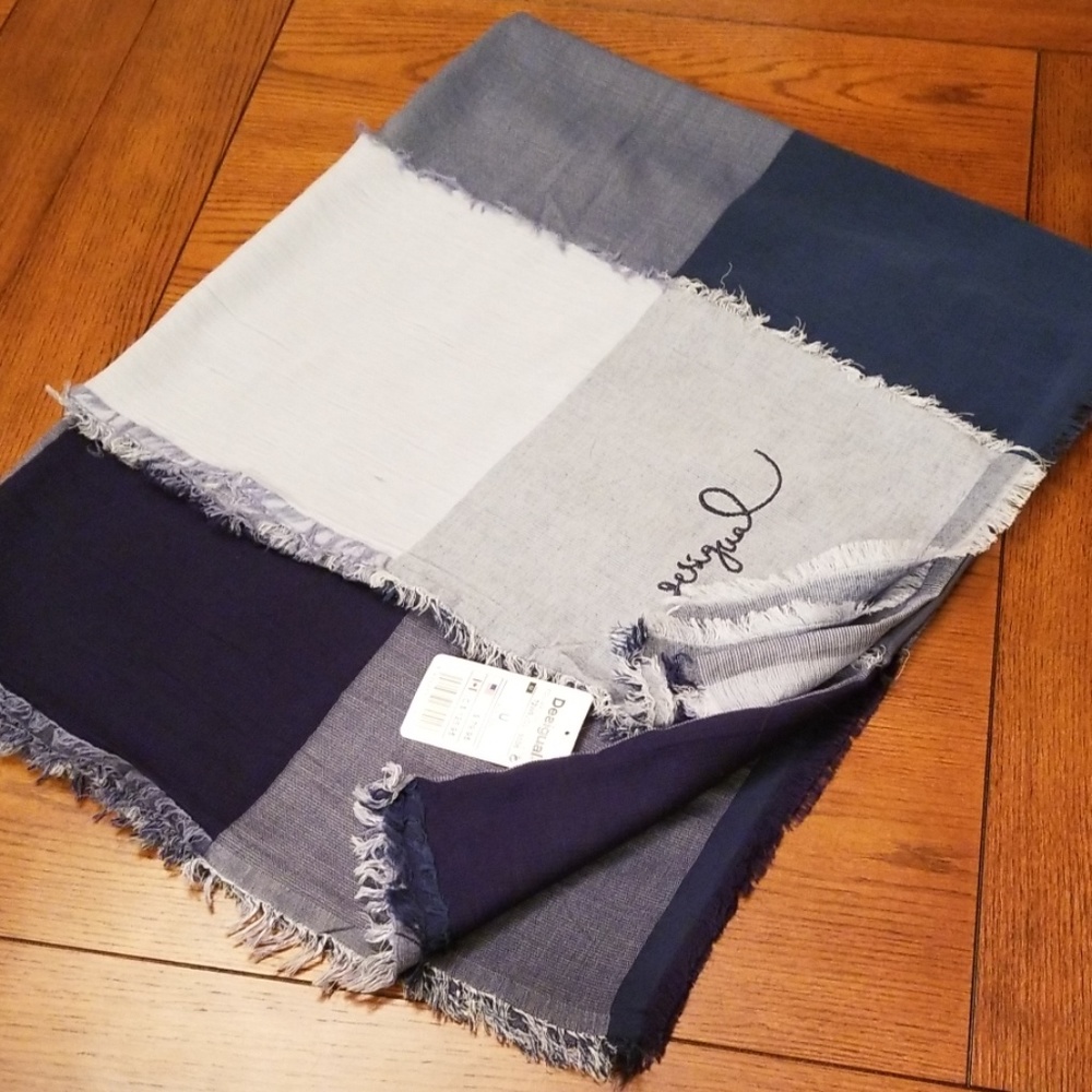 🆕️Desigual cotton beach blanket/wrap/scarf